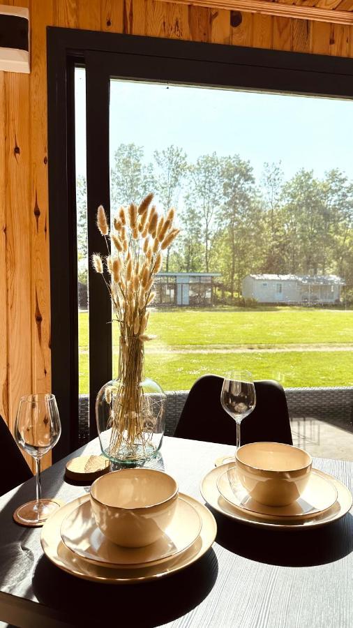 Luxe Tiny House Bij Het Leekstermeer Matsloot Exterior foto
