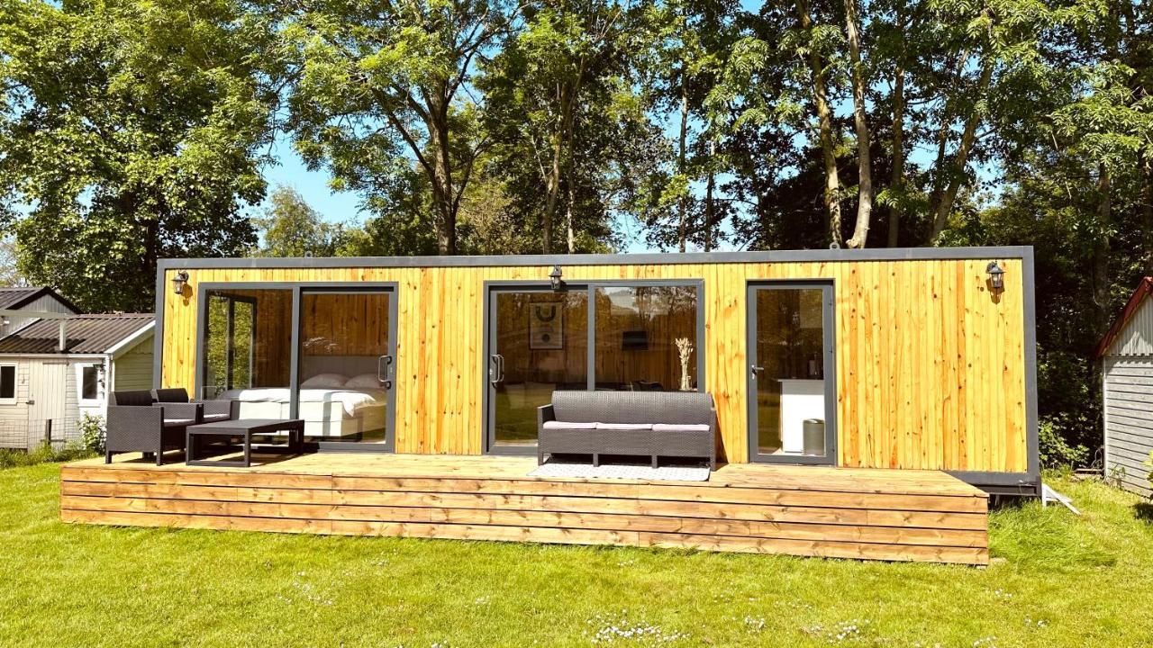 Luxe Tiny House Bij Het Leekstermeer Matsloot Exterior foto