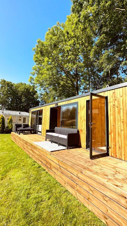 Luxe Tiny House Bij Het Leekstermeer Matsloot Exterior foto