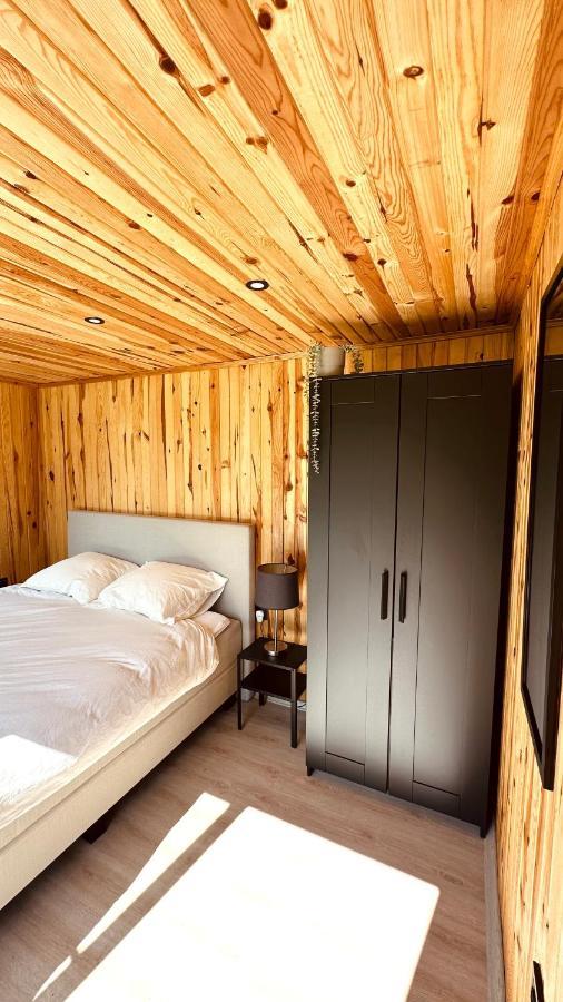 Luxe Tiny House Bij Het Leekstermeer Matsloot Exterior foto